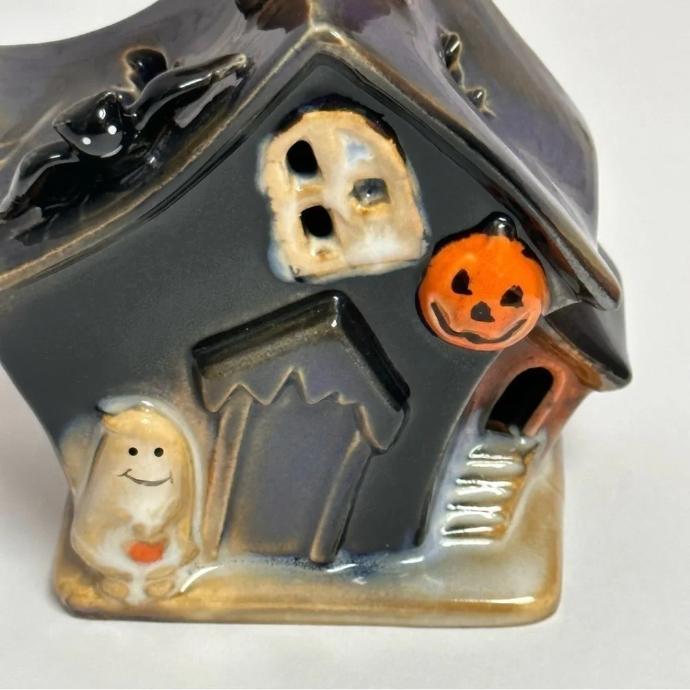Halloween Haunted House Porcelain Ghost Pumpkin Bat on Roof